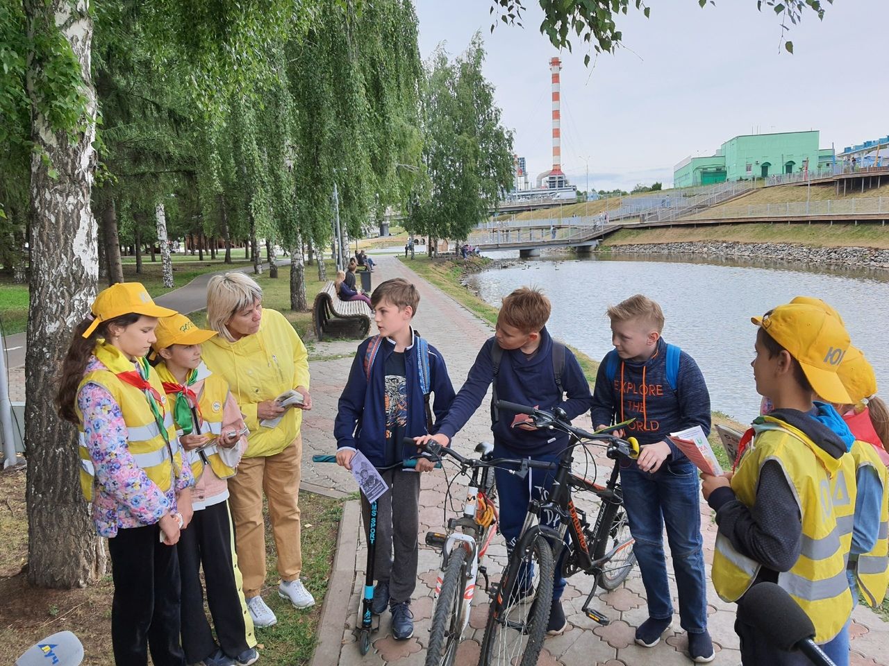 Әлмәттә "Куркынычсыз җәй" акциясе узды