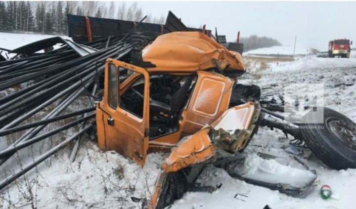 Два большегруза столкнулись в РТ