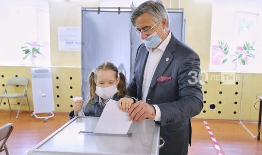 Васил Шәйхразиев: Конституциягә төзәтмәләр кертү туган телләрне үстерергә ярдәм итәчәк