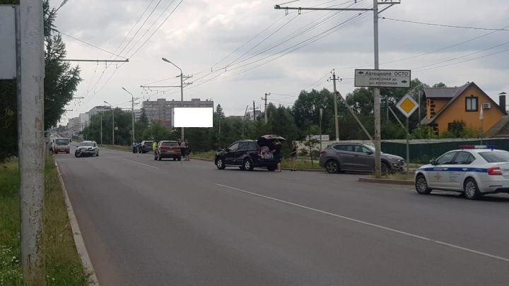 В Альметьевске столкнулись четыре автомобиля