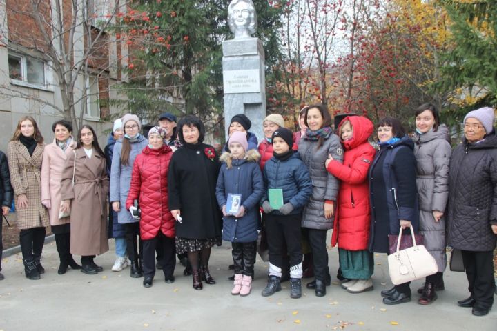 Әлмәт татар дәүләт драма театрында күренекле татар шагыйрәсе Саҗидә Сөләйманова исемендәге XVI әдәби премия тапшыру тантанасы узды