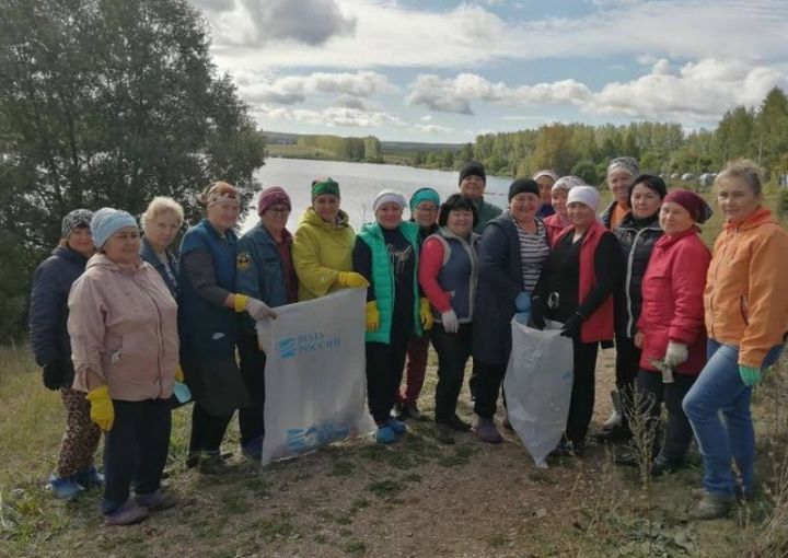 Әлмәт районы халкы «Россия суы» акциясе кысаларында өмәдә катнашты