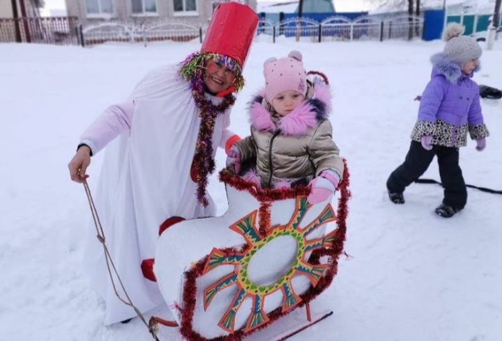 Әлмәт районынның бер авылында креатив чаналар фестивале үткән