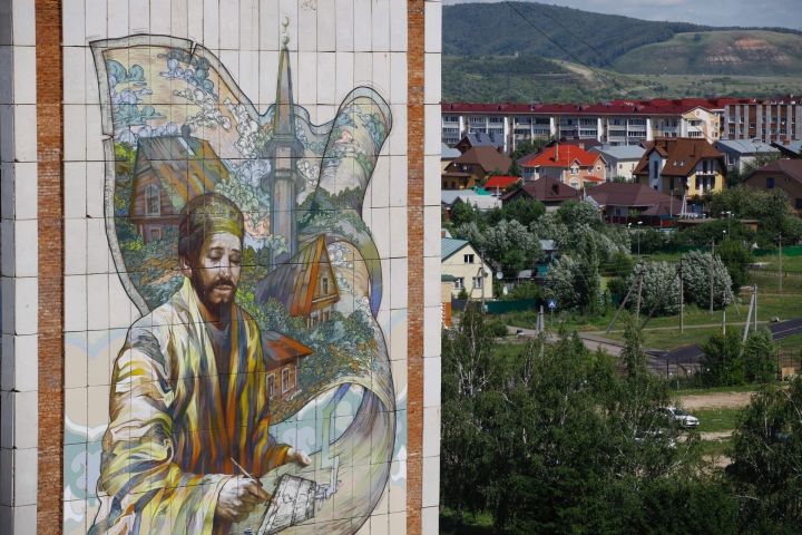 «Алтын алмалар турында әкиятләр» паблик-арт программасы бушлай экскурсия тәкъдим итә