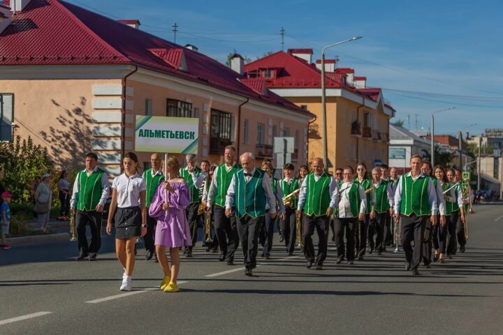 Әлмәт оркестры бөтенроссия тынлы һәм эстрада-джаз оркестрлары конкурс-фестивалендә беренче урынны алды