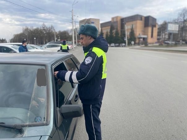 Әлмәт районында «Тоннель» вакытында автоинспекторлар 18 хокук бозуны ачыклаган